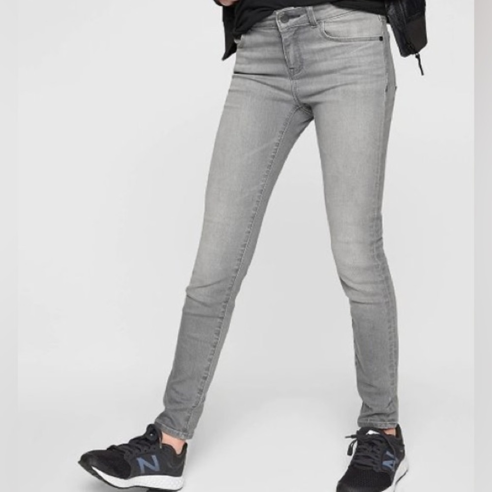Athleta Girls School Day Jeans Gray Denim sz 14